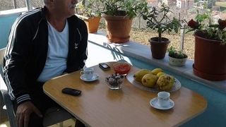 Kapıyı kırıp içeri girdiler, cesedini buldular