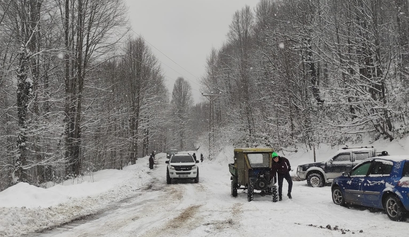 Kar keyfi için Güzlek'e akın ettiler