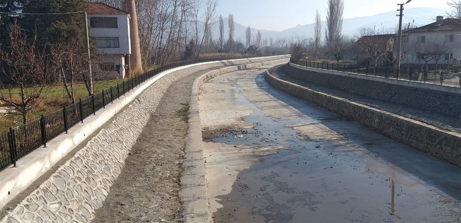 Karaçay deresi kurudu