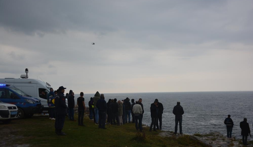 Karadenizde kayıp kişi için helikopter desteği