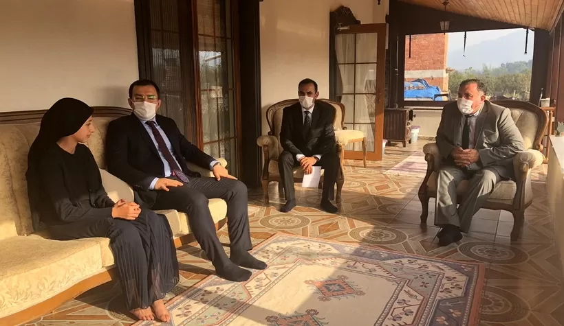 Karapürçek Kaymakamından sınavlara hazırlanan öğrencilere ziyaret