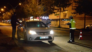 Karasu'da tedbirlere uymayanlara 2 milyon lira ceza kesildi