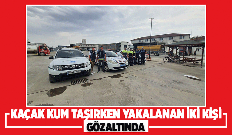 Karasu ve Kaynarca ilçelerinden İstanbul’a kaçak deniz kumu taşındığını tespit eden jandarma ekipleri, iki kişiyi gözaltına aldı.