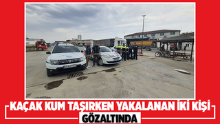 Karasu ve Kaynarca ilçelerinden İstanbul’a kaçak deniz kumu taşındığını tespit eden jandarma ekipleri, iki kişiyi gözaltına aldı.