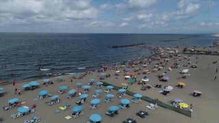  Karasu'ya tatilci akını