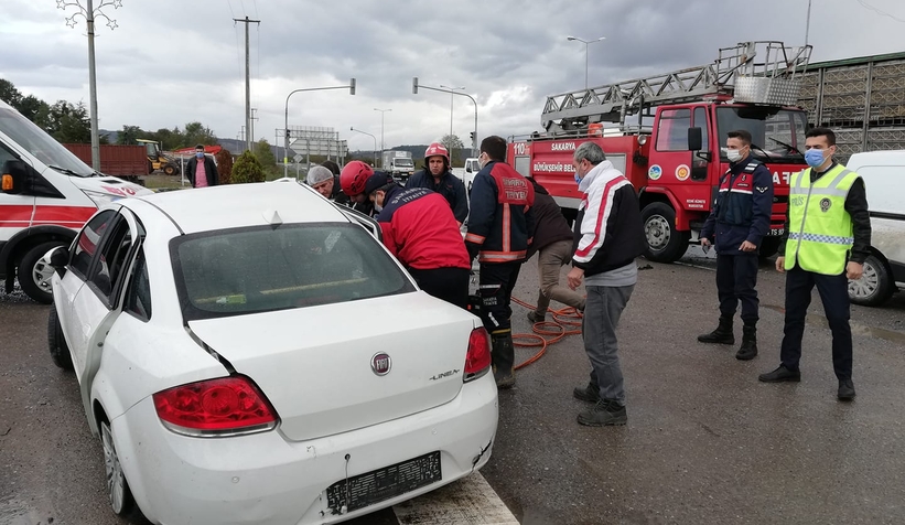 Karasu yolu savaş alanına döndü: 8 yaralı