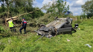 Karasu yolunda feci kaza: 3 yaralı