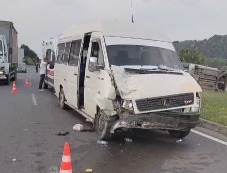 Karasu yolunda kaza: 2 yaralı