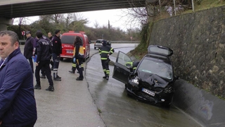 Karasu yolunda kaza: 2 yaralı