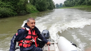 Karasulu genç nehirde kayboldu