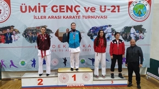 Karate Turnuvasında Büyükşehir’den 6 madalya 