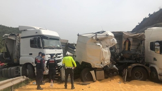 Karayolu savaş alanına döndü