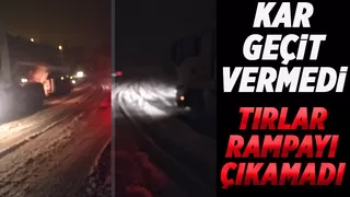 Karda kayan tırlar rampayı çıkamadı