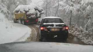 Karda mahsur kaldılar