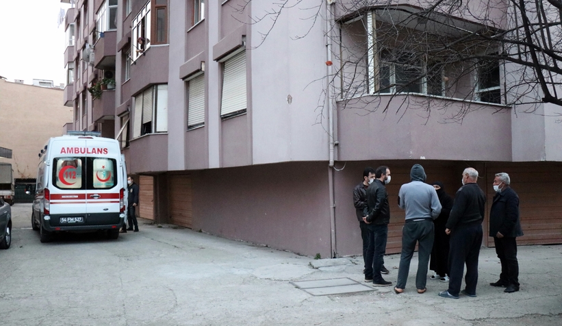 Kardeşler birbirlerini bıçakladı