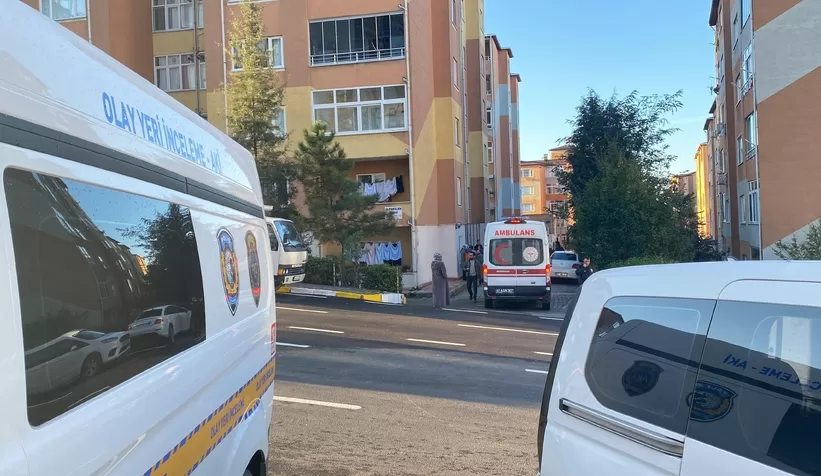 Karısını öldürdü, oğlunu yaraladı