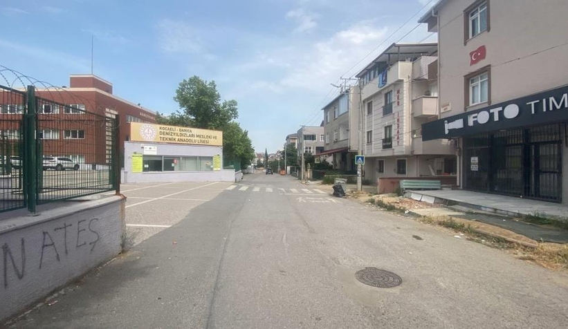 Karne günü şakalaşırken arkadaşını vurdu