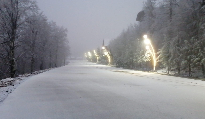 Kartepe’ye mevsimin ilk karı düştü