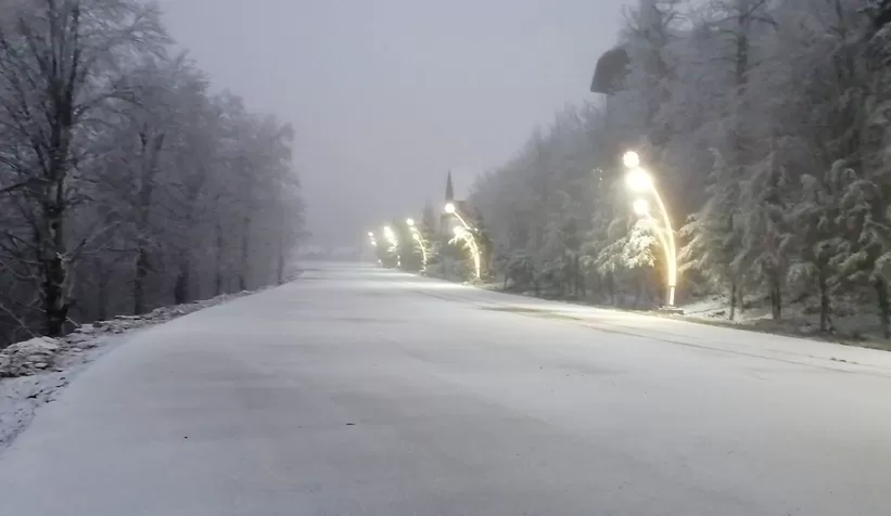 Kartepe’ye mevsimin ilk karı düştü