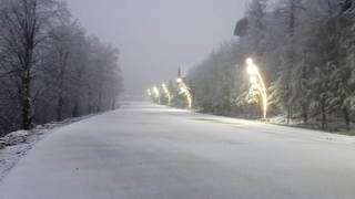 Kartepe’ye mevsimin ilk karı düştü