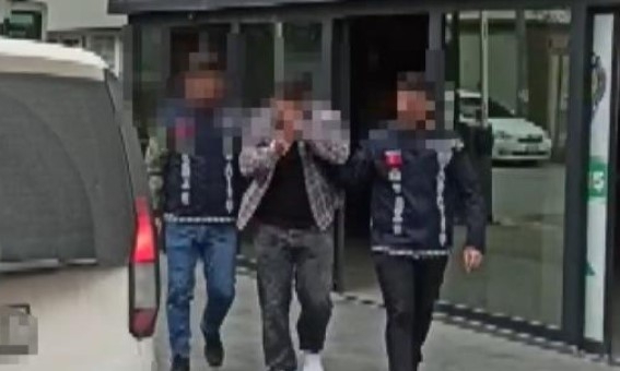 Kasten öldürme suçundan aranıyordu, yakalandı