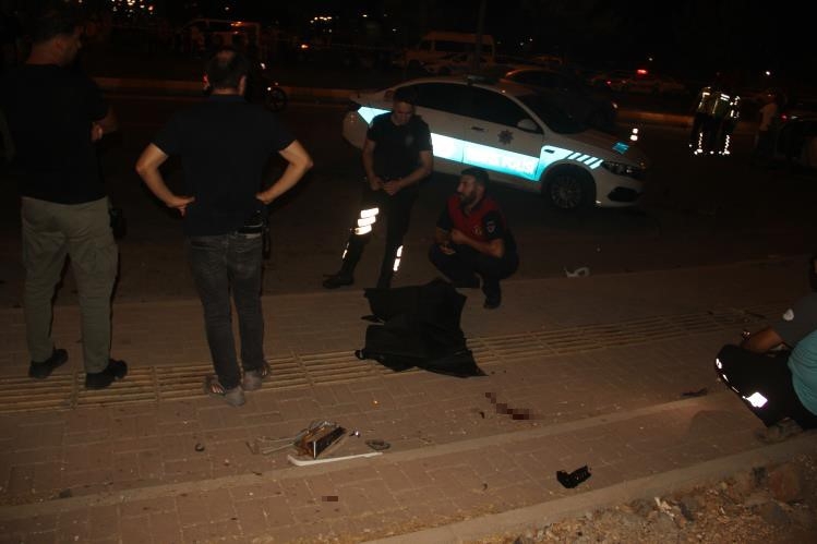  Katliam gibi kaza: 5 ölü, 3 yaralı