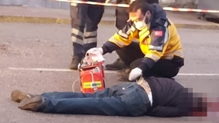 Kavga ettiği kişiyi öldürdü