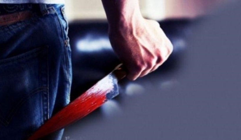 Kavga ettiği üvey babasını bıçaklayarak öldürdü