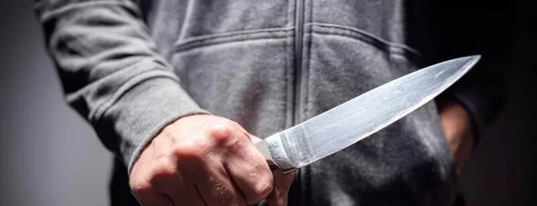 Kavgada kalbinden bıçaklandı