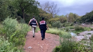 Kayalıklardan düşüp ölen gencin annesinin feryadı yürekleri dağladı