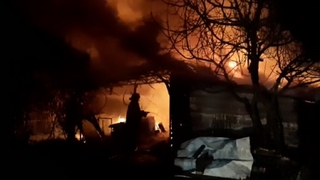 Kaynarca'da baraka yangını