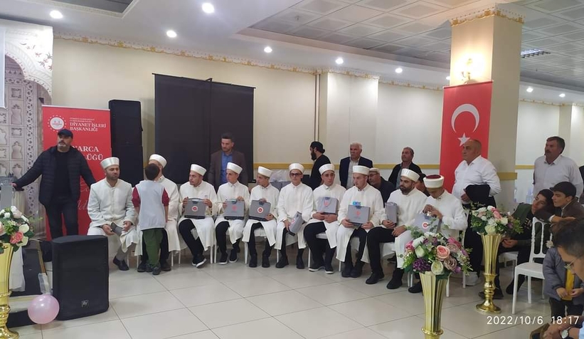 Kaynarca'da Hafızlık İcazet Merasimi