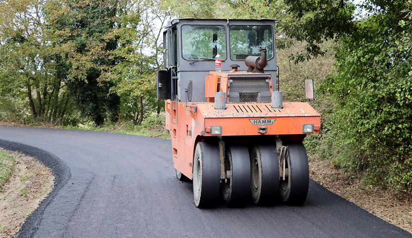 Kaynarca kırsalında asfalt çalışmaları başladı