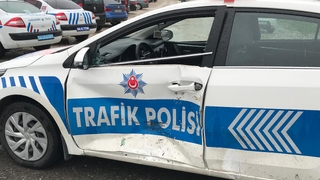 Kaza ihbarına giden trafik ekibi kaza yaptı