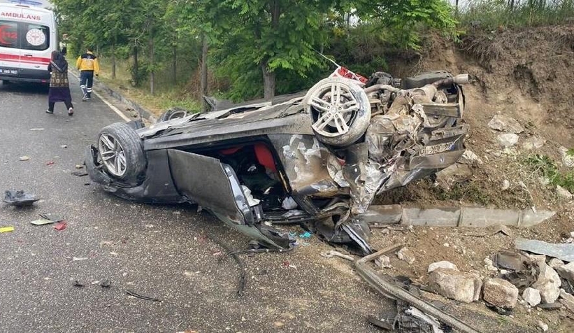 Kaza yapan araçtan çıkanlar şaşırttı