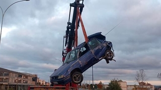 Kaza yapan otomobil şarampole uçtu: 1 yaralı