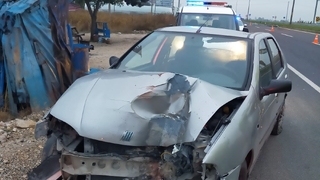 Kaza yaptı, aracını bırakıp gitti