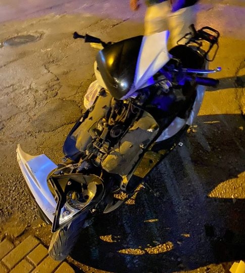 Kazada kurye yaralandı