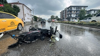 Kazada yaralanan sürücü hayatını kaybetti