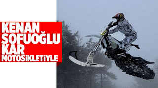 Kenan Sofuoğlu bu kez kar motosikleti kullandı 