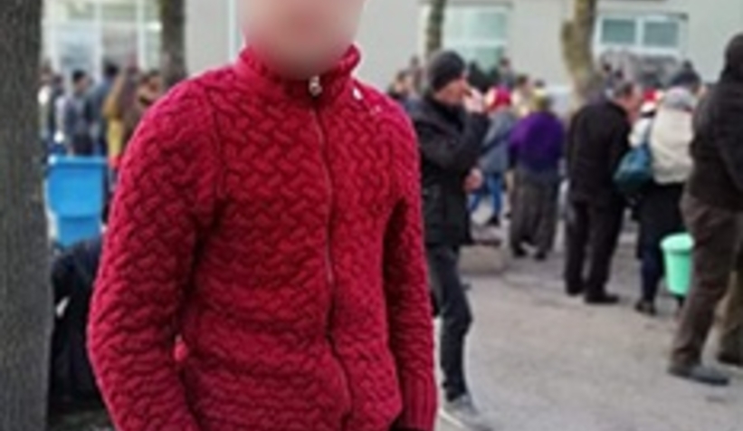 Kendini eve kilitledi