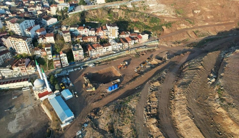 Kentsel dönüşüm için kazılan alandan tarihi mezar çıktı