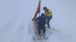 Keremali'de kızakla kayıp karda eğlendiler