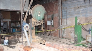 Kereste atölyesinde feci ölüm; Hızarın üzerine düştü