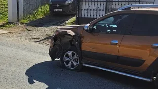 ki araç kafa kafaya girdi: 1 yaralı