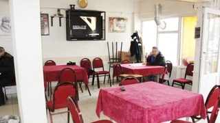 Kıraathaneler yeniden kapatıldı