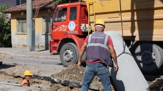 Kirişhane ve Cumhuriyet caddelerinin yağmur suyu hattı yenileniyor