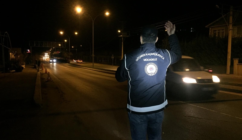 Kırmızı bültenle aranan 2 Iraklı yakalandı