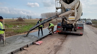 Kırsal mahallelere beton kaldırım