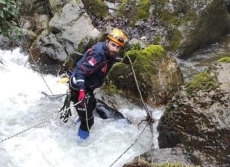 Kızını kurtarmak isterken ikisi de hayatını kaybetti